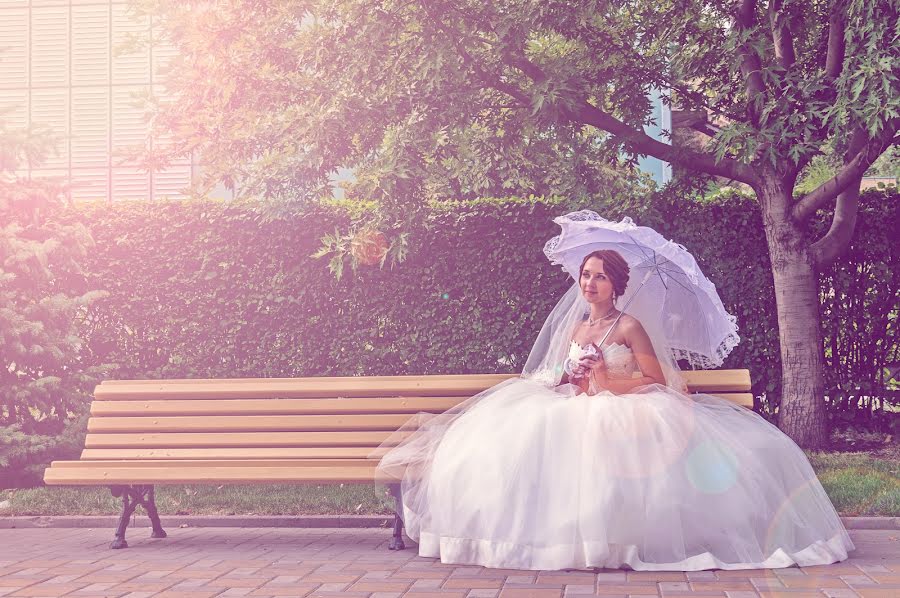 Wedding photographer Igor Gutlyanskiy (luckyig). Photo of 26 February 2014