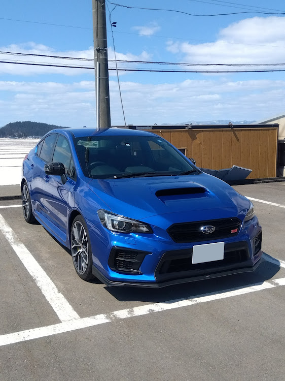 WRX STIのアブラザブトンさんが投稿したカスタム事例の投稿画像1枚目