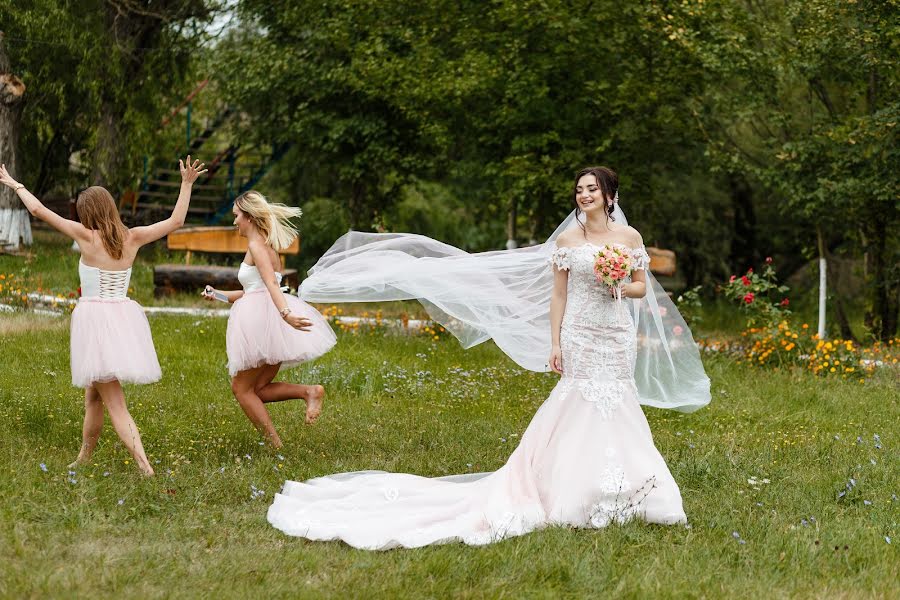 Wedding photographer Oleg Shvec (svetoleg). Photo of 11 September 2018