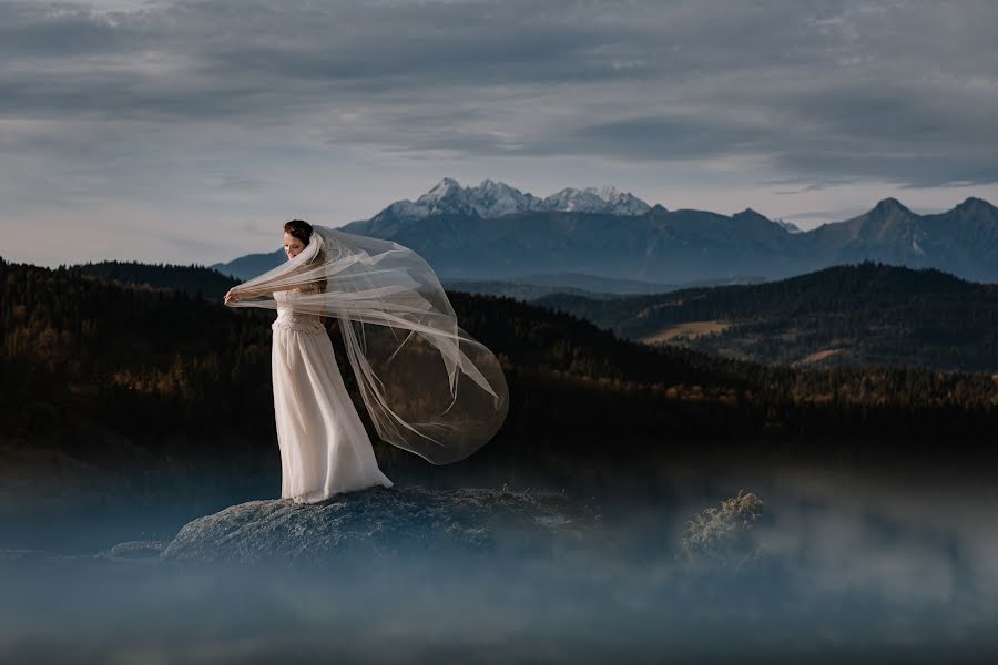 Photographe de mariage Grzegorz Nowak (grzegorznowak). Photo du 9 mars 2021