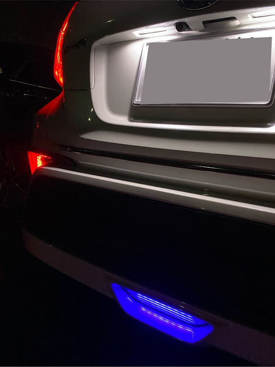 C-HRのGW・偶然コラボ・ワゴニスト買えず・lightblueバトンに関するカスタム事例の投稿画像4枚目