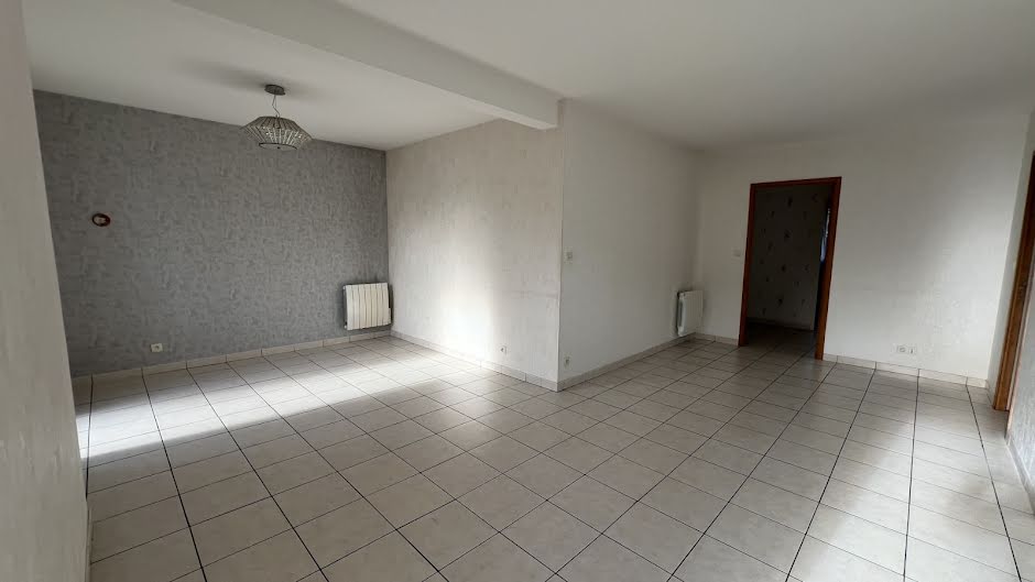 Vente appartement 4 pièces 74 m² à Liffré (35340), 215 250 €