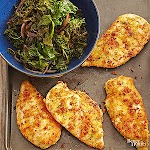 Corn Bread Chicken with Kale 4 SERVINGS SERVING SIZE: 3 OUNCES COOKED was pinched from <a href="https://www.bhg.com/recipe/corn-bread-chicken-with-kale/" target="_blank" rel="noopener">www.bhg.com.</a>