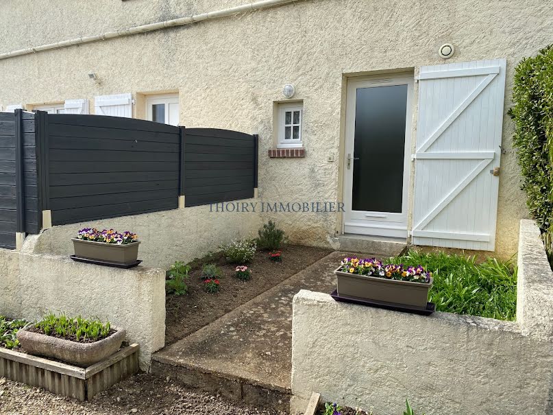 Vente maison 1 pièce 15.74 m² à Thoiry (78770), 99 000 €