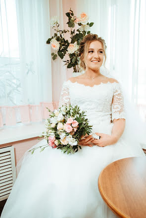 Fotógrafo de casamento Sergey Lazarenko (slazar). Foto de 27 de agosto 2019