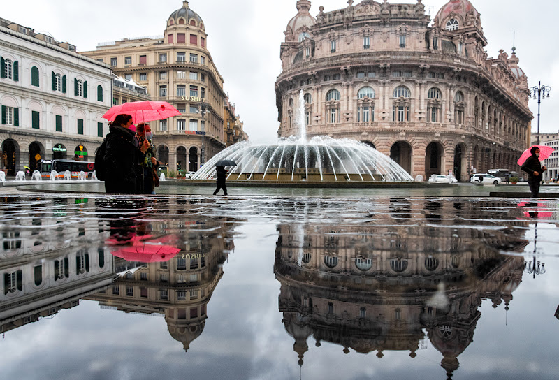 Genova allo specchio di Zerosedici