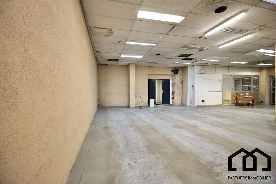 Vente locaux professionnels  486 m² à Aix-en-Provence (13090), 950 000 €