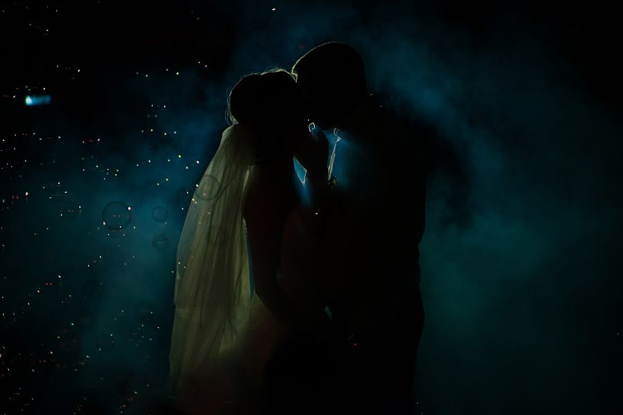 Esküvői fotós Mikhail Gavrilychev (mihagavr). Készítés ideje: 2015 február 5.