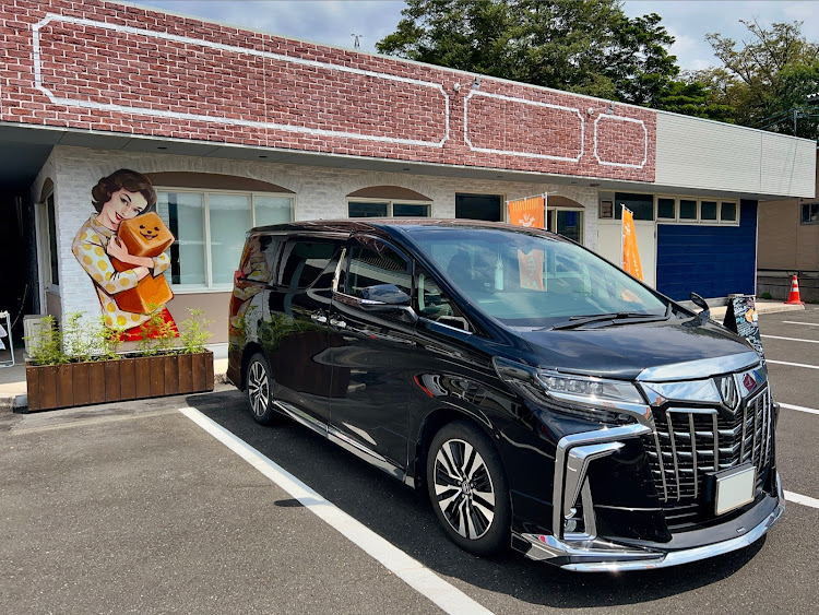 アルファードのふわふわ〜る・チーズカレーパンとフレンチトースト・グルメ・京都府舞鶴市に関するカスタム事例の投稿画像1枚目