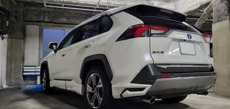 RAV4のモデリスタエアロに関するカスタム事例の投稿画像1枚目