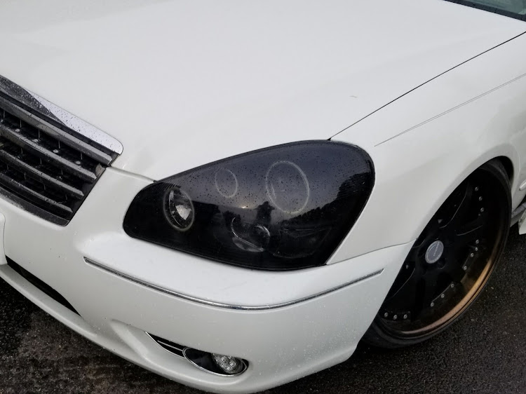 Q45のヘッドライト交換に関するカスタム事例の投稿画像2枚目