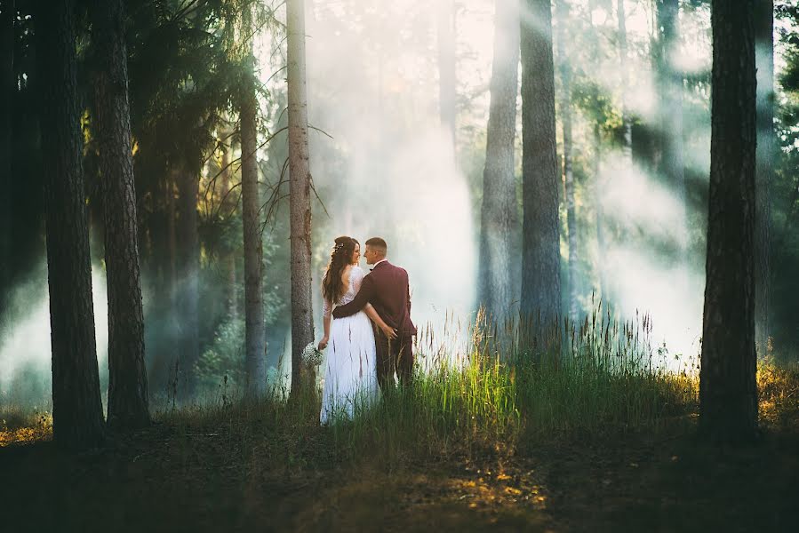 Fotografo di matrimoni Olegs Bucis (ol0908). Foto del 3 ottobre 2021