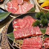 四時輕燒肉概念屋