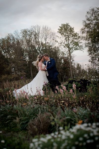 Wedding photographer Linda Varpe (varpelinda). Photo of 14 May 2019