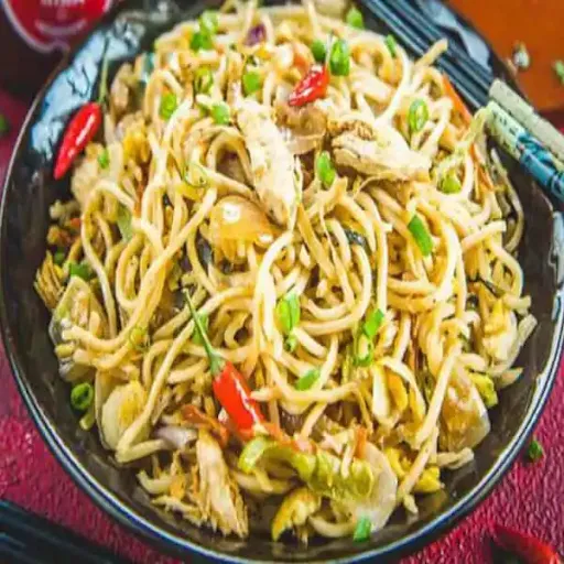 Chicken Classic Hakka Noodles