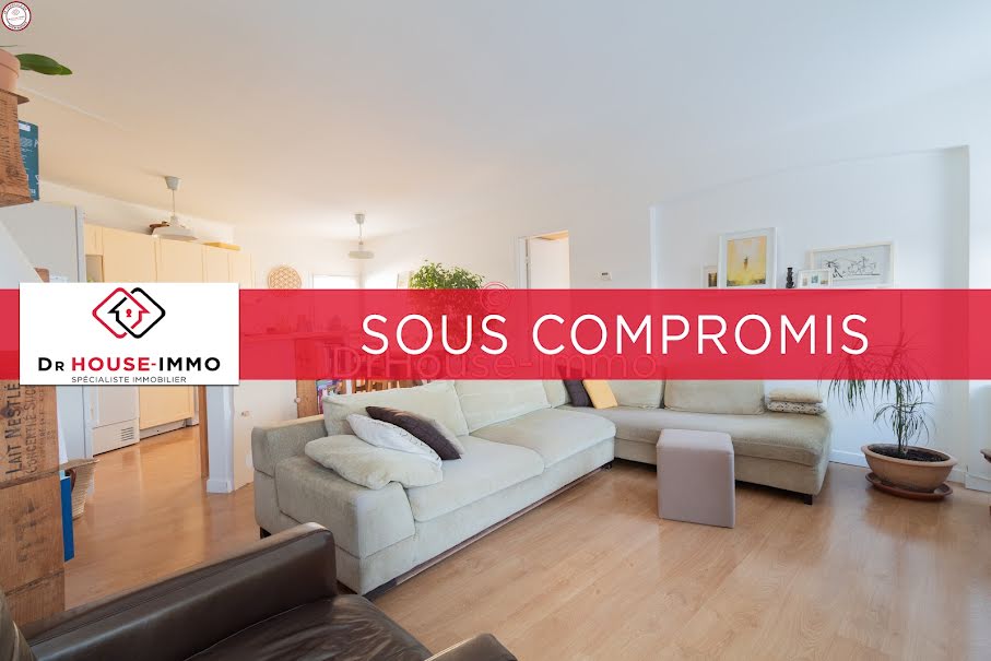 Vente appartement 4 pièces 74 m² à Montigny-le-Bretonneux (78180), 265 000 €