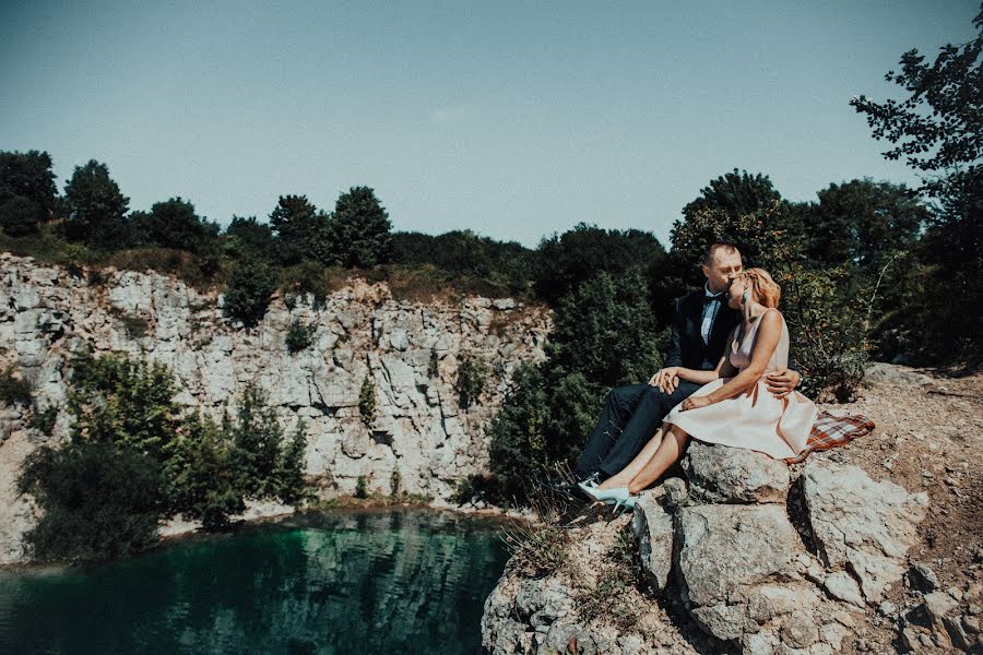 Wedding photographer Anna Chaszczyńska-Ruda (weddingatthetop). Photo of 2 May 2020