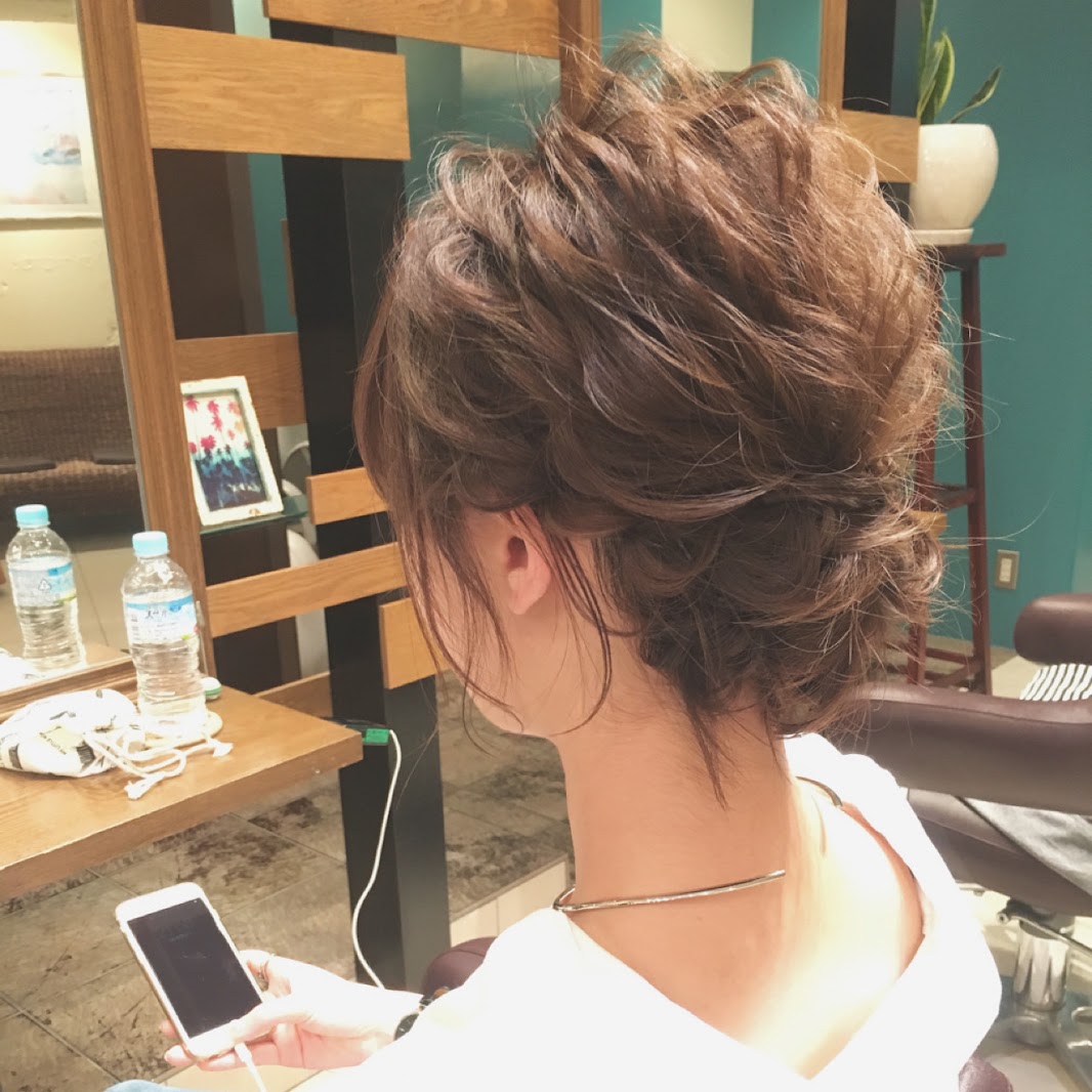 ヘアスタイルカタログ トップ 葬式 髪型 女 ボブ