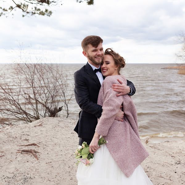 Fotograful de nuntă Violetta Emelyanova (violapictures). Fotografia din 25 ianuarie 2017