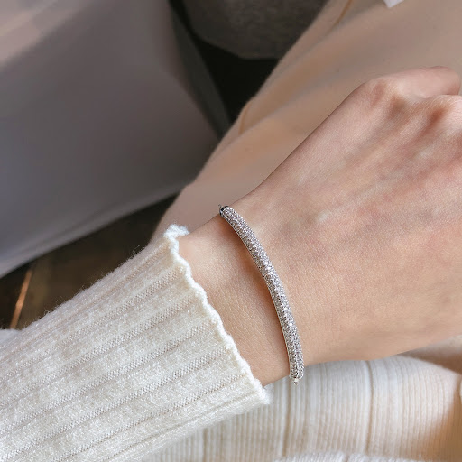 Title 4, Exquisite Cold Wind Full Inlaid Zircon Curved B...