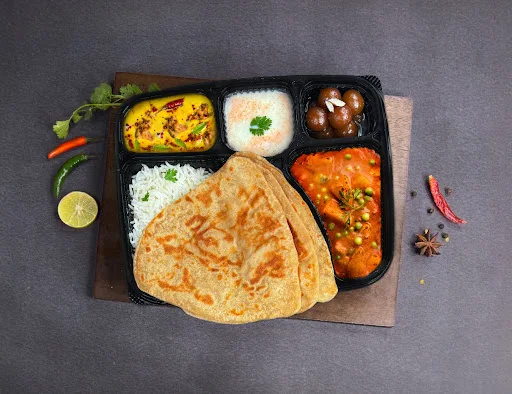 Mom Style Aloo Matar - Feast Thali