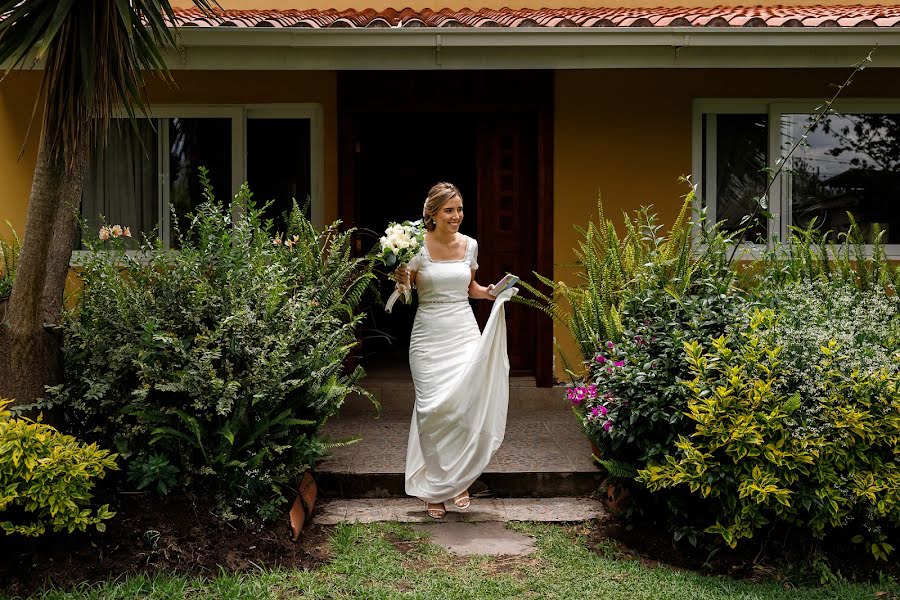 Fotografo di matrimoni Viviana Calaon (vivianacalaonm). Foto del 28 ottobre 2022