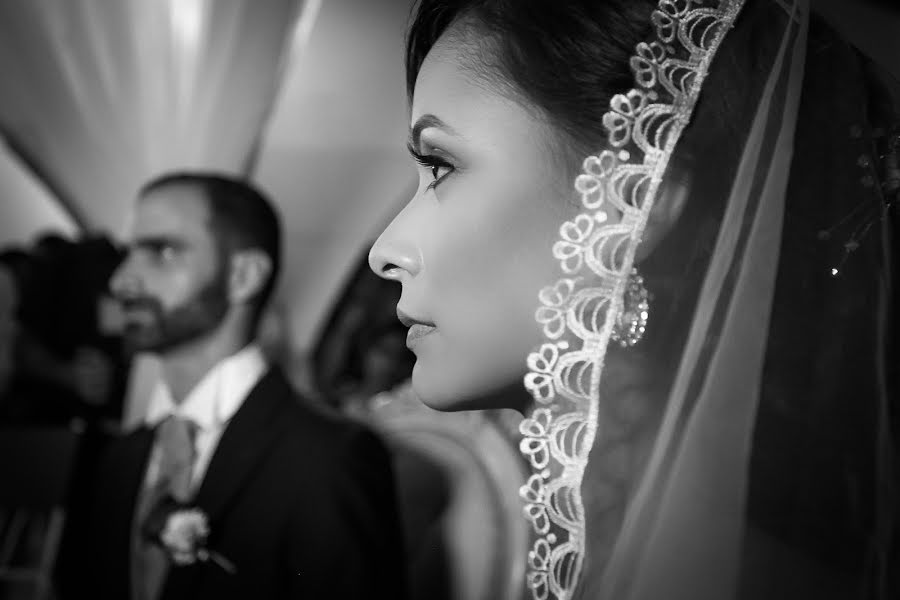 Fotógrafo de casamento Oliver Herrera Alemán (oliverherrera). Foto de 8 de fevereiro 2017