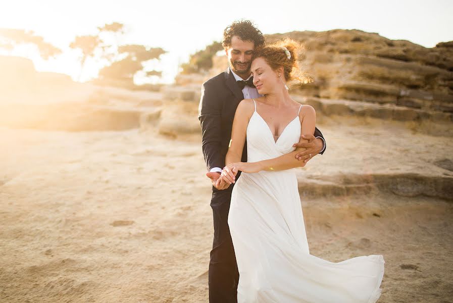 Fotografo di matrimoni Lana Alvano (izzefira). Foto del 19 febbraio 2020