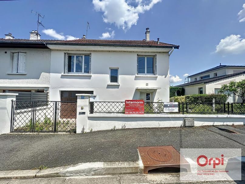 Location  maison 4 pièces 86 m² à Montluçon (03100), 715 €