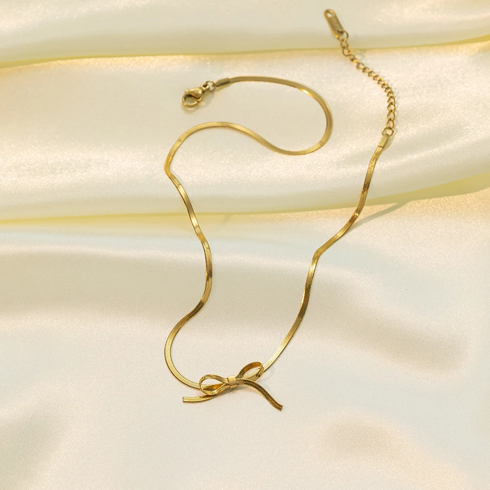 Title 5, Collier Minimaliste avec Nœud Papillon pour Femme