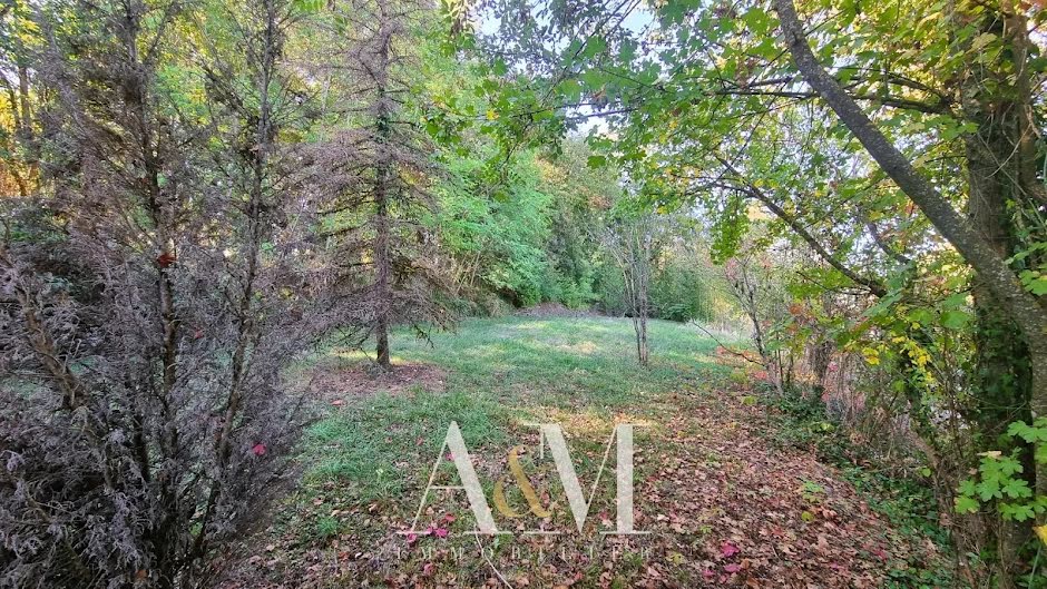 Vente terrain  900 m² à Magnac-sur-Touvre (16600), 45 500 €