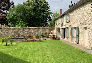 Maison avec terrasse 1