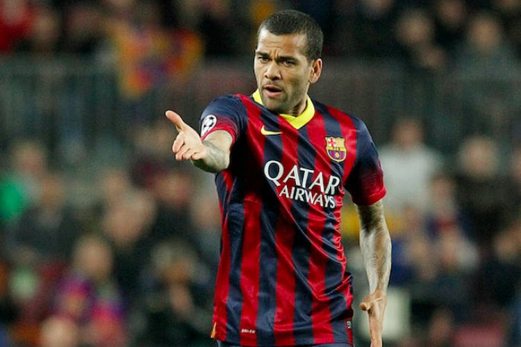 Dani Alves confirme qu'il quittera Barcelone en 2015