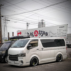 ハイエースバン KDH201V