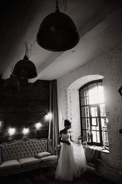 Wedding photographer Artem Semenov (artemsemenov). Photo of 16 August 2017