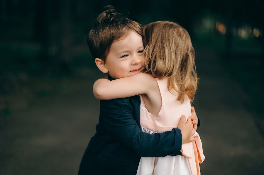 Wedding photographer Anton Fofonov (fotonlab). Photo of 16 August 2017