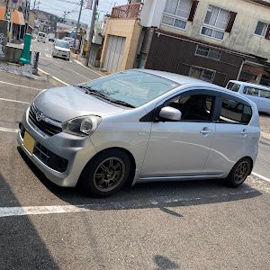 ミライース LA300S