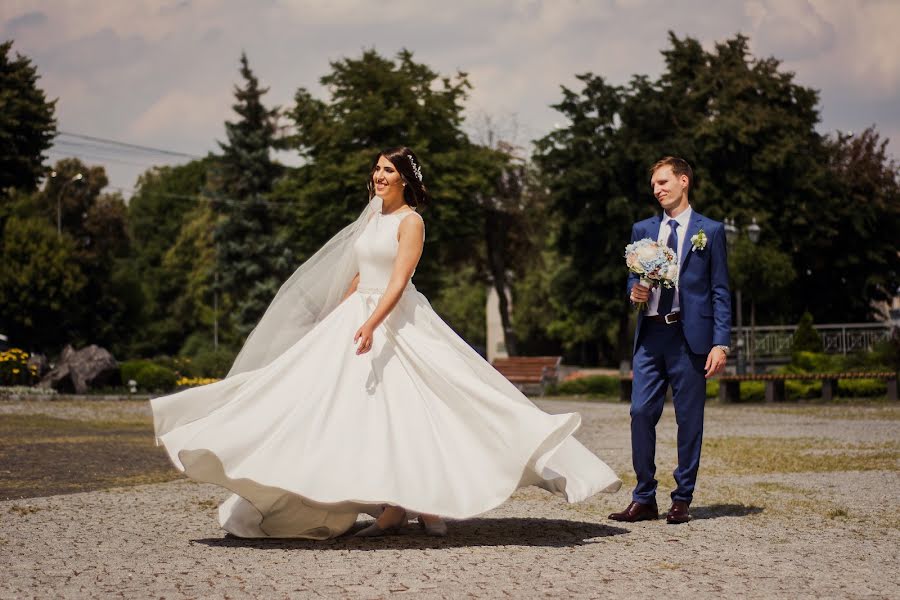 Wedding photographer Marina Agapova (agapiss). Photo of 21 November 2019