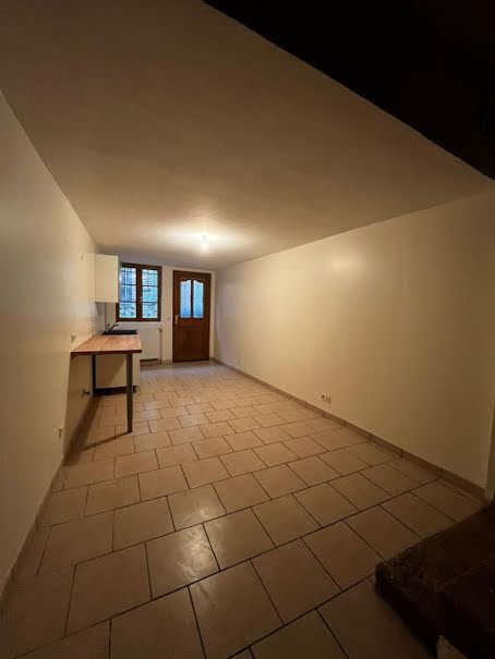 Location  appartement 2 pièces 80 m² à Sain-Bel (69210), 645 €