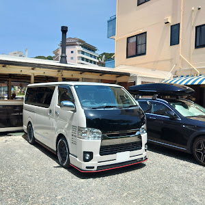 ハイエースバン TRH200V