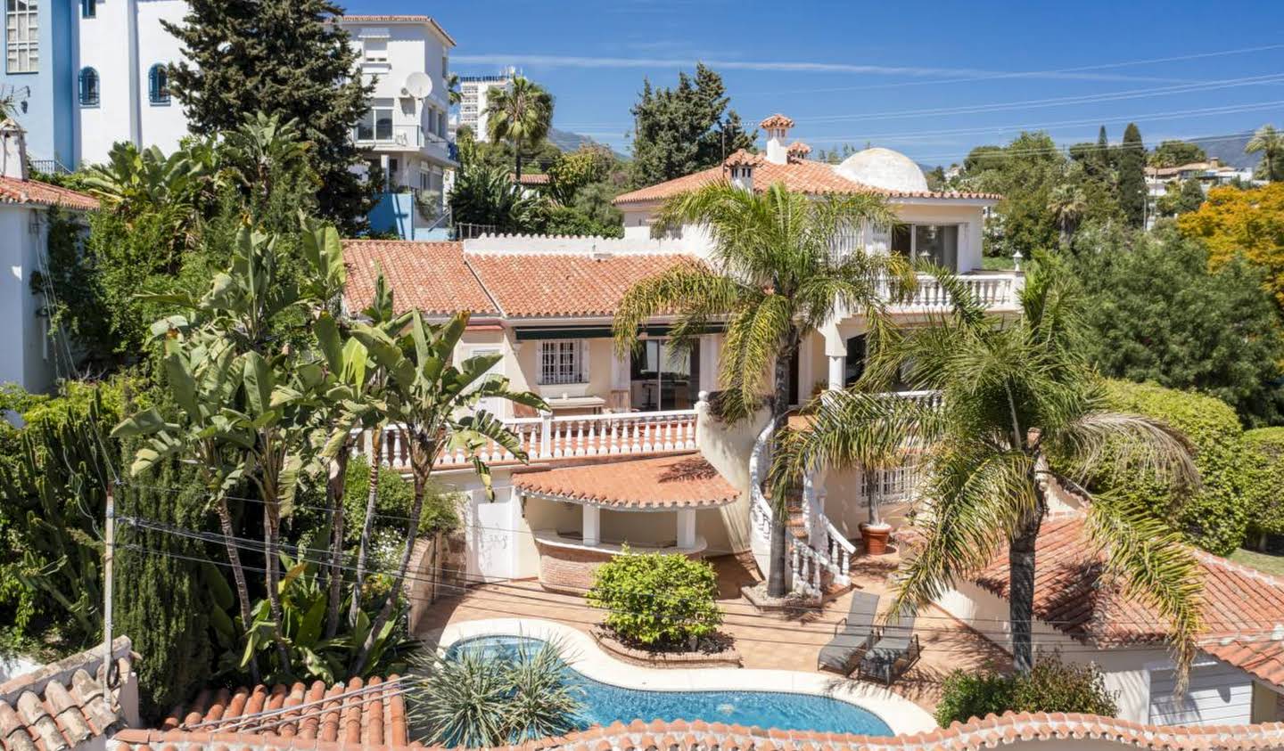 House with pool and terrace Marbella