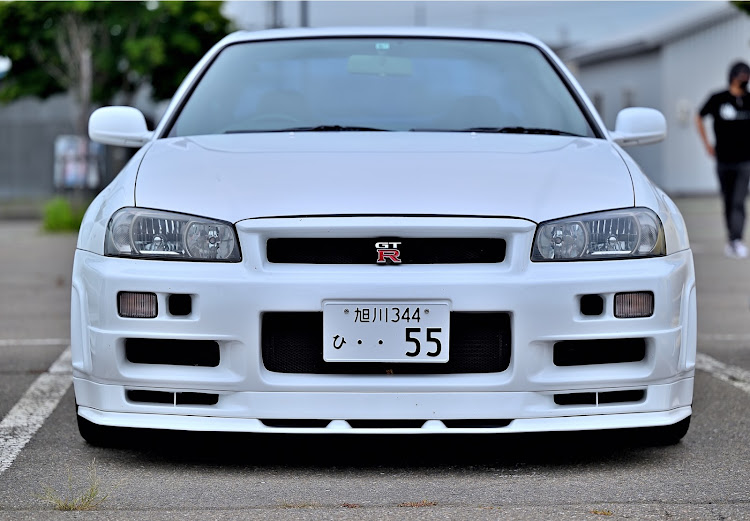 スカイライン GT-RのBNR34・スカイラインGT-R・ウイングレス・ちびっパネに関するカスタム事例の投稿画像2枚目