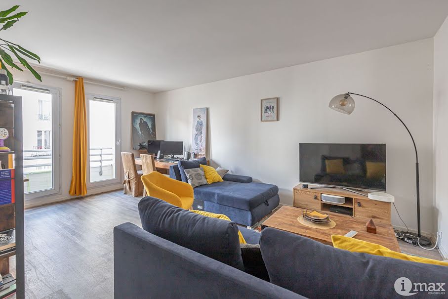 Vente appartement 2 pièces 50 m² à Paris 18ème (75018), 376 000 €