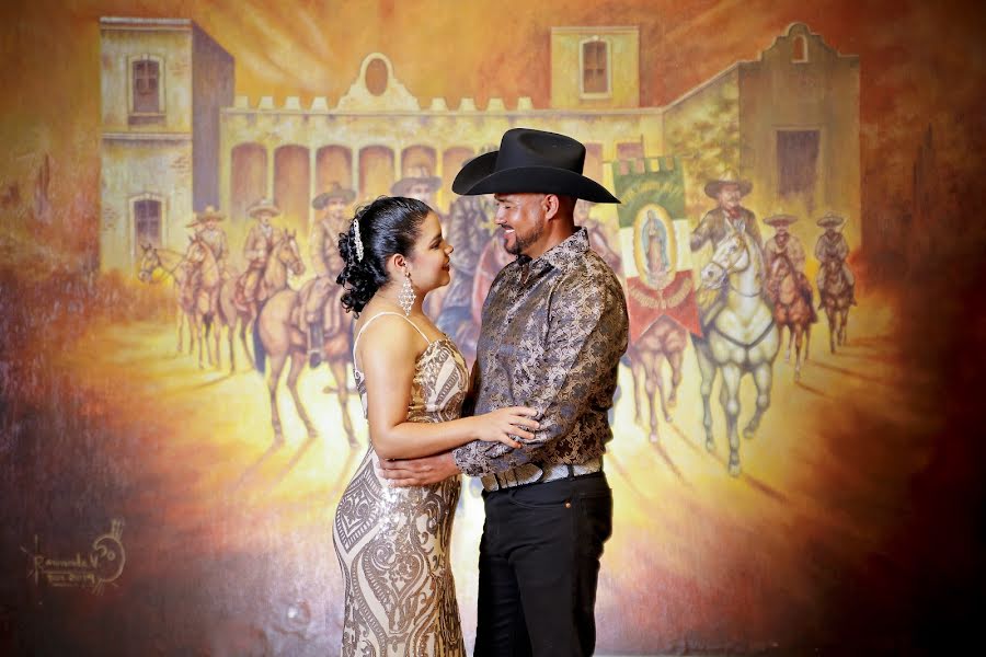 Fotógrafo de casamento Leonardo Vargas (leonardovargas). Foto de 18 de setembro 2020