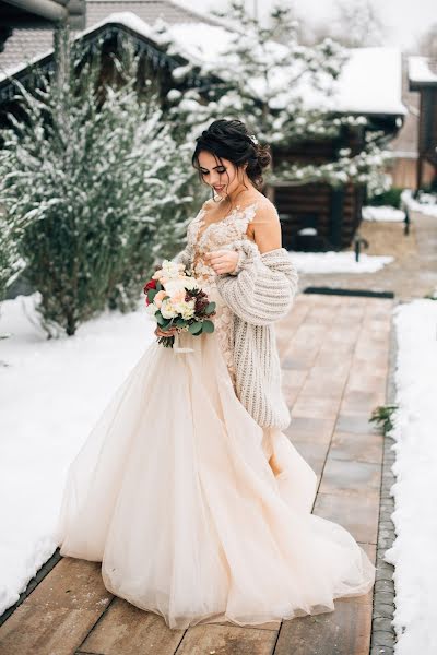 Wedding photographer Polina Belousova (polinabelousova). Photo of 18 April 2023