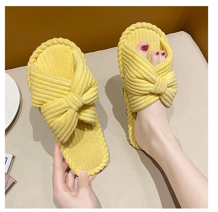Chinelos Fofos de Algodão e Linho para Casa, com Solado Macio e Confortável, Perfeitos para Relaxar em Ambientes Internos