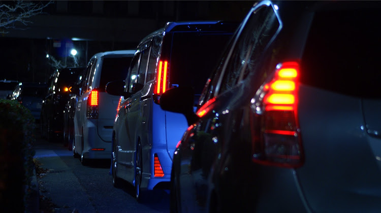 プリウスαの純正style・純リム流用・冬仕様・半ケツ・半顔に関するカスタム事例の投稿画像3枚目