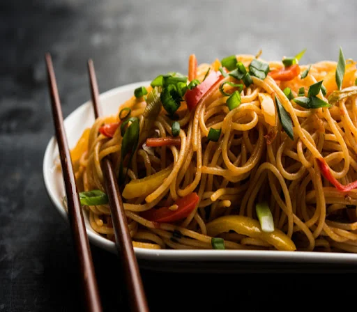 Veg Hakka Noodles