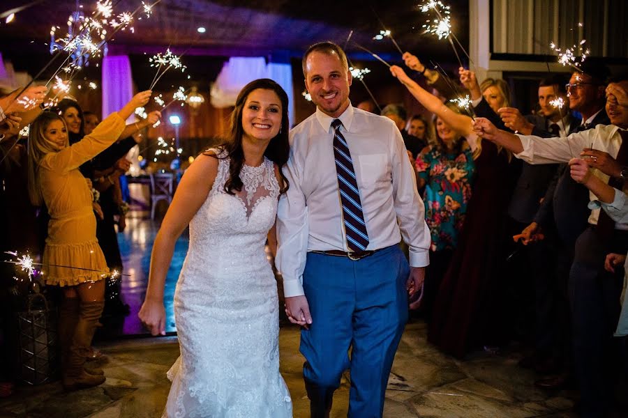 Fotógrafo de casamento Lindsey Jones (lindseyjones). Foto de 8 de setembro 2019