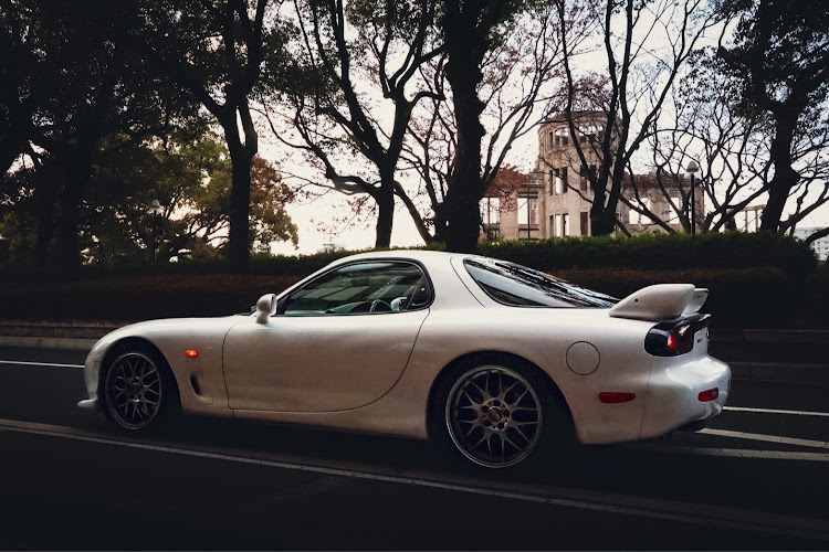 RX-7のPickUpCars2025・筑波サーキット・レインボーブリッジ・マツダ本社に関するカスタム事例の投稿画像2枚目